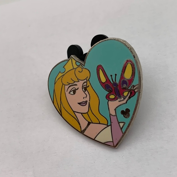 Disney Parks Pin Trading Princess Aurora Butterfly Heart Hidden Mickey Lapel Pin - Picture 2 of 6